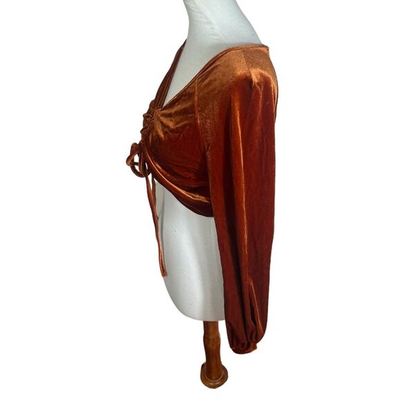 Shein Rust Orange Velour Long Sleeve Gathered Crop Top Size M - Picture 2 of 4